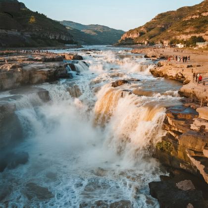 山西太原+五台山+大同+平遥古城+山西黄河壶口瀑布旅游区6日5晚私家团