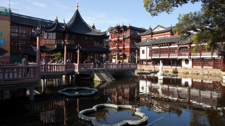 6D5N · Private Tours · Shanghai + Hangzhou +  Suzhou + Wuzhen  Click Custom Itinerary for Consultation . The itinerary is adjustable. Hotels can be replaced or excluded.