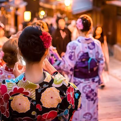 日本大阪+京都+奈良+和歌山市+白滨町+熊野古道+岚山+贵船神社+比睿山+三千院9日8晚私家团