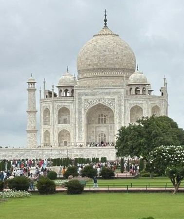 2D1N • 2-Day Tour to The Taj Mahal, Agra from Mumbai with Both Side Commercial Flights