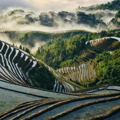 中国广西桂林漓江风景名胜区龙脊梯田4日3晚跟团游