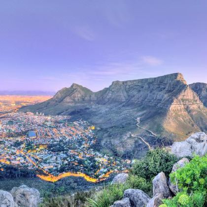 开普敦+南非桌山国家公园+好望角+赫曼努斯游船观鲸+Shark Cage Diving+杭斯拜+海豹岛5日4晚私家团