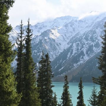 哈萨克斯坦5日4晚拼小团