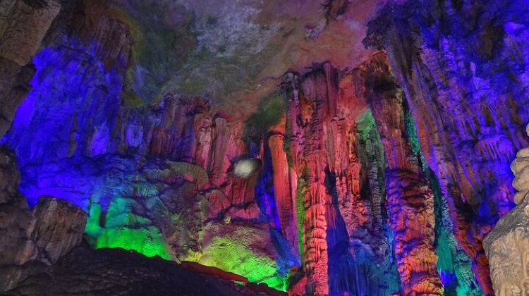 3D2N · Private Tours · 3-Day Private Guilin Tour with Li River Cruise and Yangshuo
