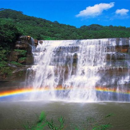 贵州黄果树景区+织金洞+茅台镇+赤水+中国天眼景区8日7晚私家团