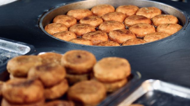 17-Day Immersive China Group Tour·From Ancient Capitals to Tibetan Highlands & Modern Metropolises