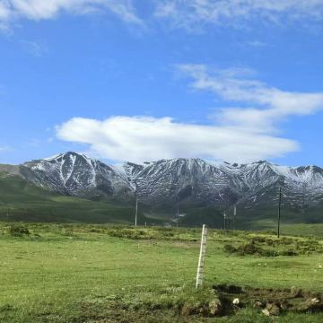 甘肃甘南+拉卜楞寺+黄河九曲第一湾+扎尕那+官鹅沟+麦积山石窟+莲宝叶则景区+天水+平凉10日9晚私家团