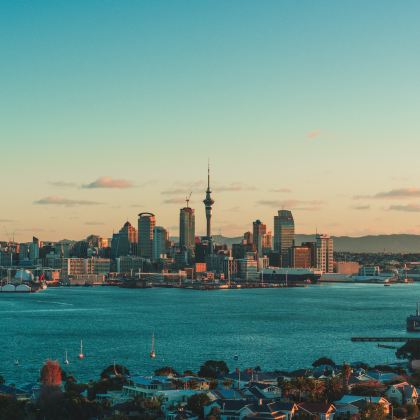 新西兰奥克兰大区+罗托鲁瓦+基督城+特卡波+瓦纳卡+皇后镇10日9晚私家团