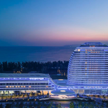 海南陵水5日4晚跟团游