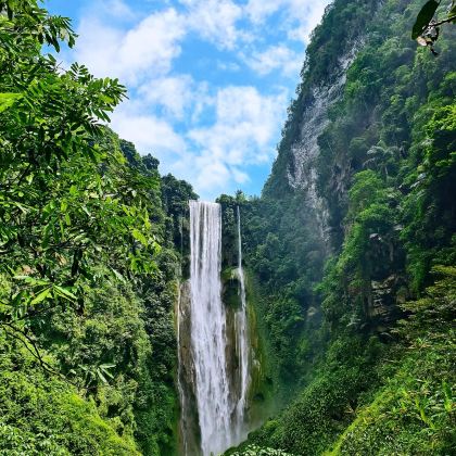 南宁+崇左+涠洲岛+明仕田园+德天跨国瀑布景区+通灵大峡谷7日6晚私家团