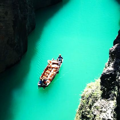 恩施市+恩施大峡谷6日5晚跟团游