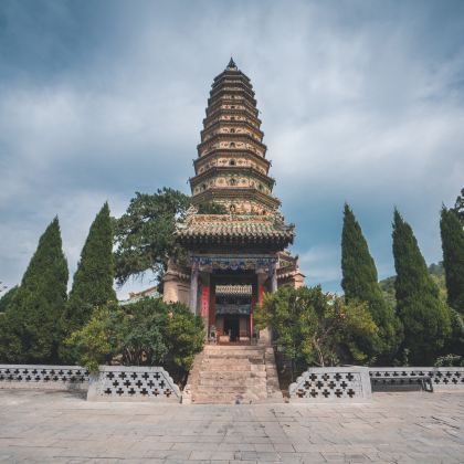 山西太原+五台山+大同+平遥县+壶口瀑布7日6晚跟团游