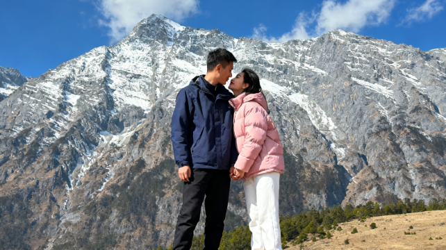 丽江+大理市+玉龙雪山8日7晚跟团游·自营15人团+升级希尔顿+2+1头等舱+保雪山大索+旅拍+下午茶+非遗扎染+3日自由活动