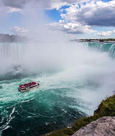 2D1N • Toronto & Niagara Falls 2 Days Tour