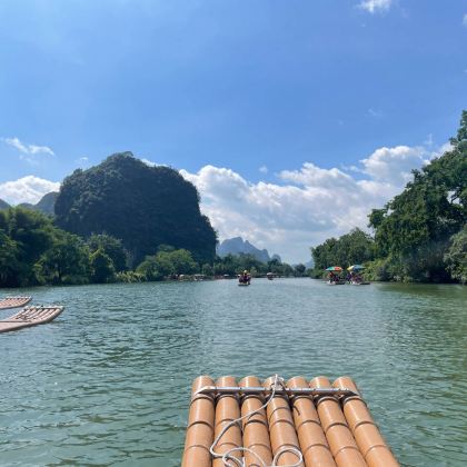 广西桂林+漓江风景名胜区+遇龙河景区+阳朔+龙脊梯田5日4晚私家团