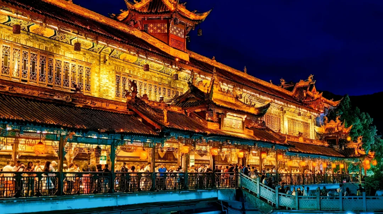 8-day 7-night · Private Tour · Chengdu + Jiuzhaigou + Dagu Glacier + Dujiangyan + Jiawuhai Conservation and Research Park of Giant Panda