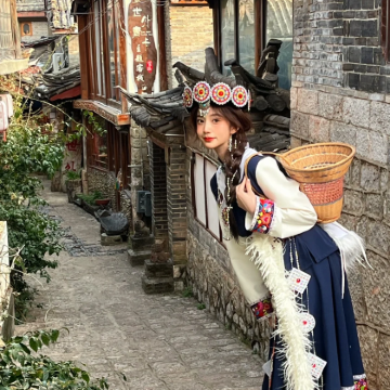 云南昆明+大理市+丽江+泸沽湖+西双版纳10日9晚跟团游