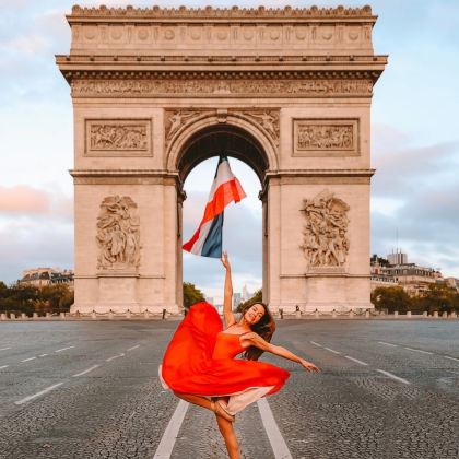 法国+瑞士+意大利10日9晚跟团游