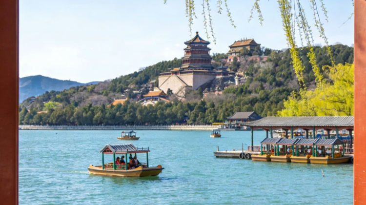 6-Day Book 7 days early, lock in Holiday Inn Express & Universal Beijing Resort & The Palace Museum & Mutianyu Great Wall & Temple of Heaven & Summer Palace: one day of free activities