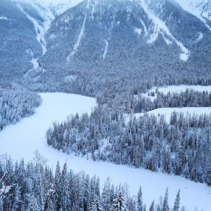 新疆伊犁+赛里木湖2日1晚私家团