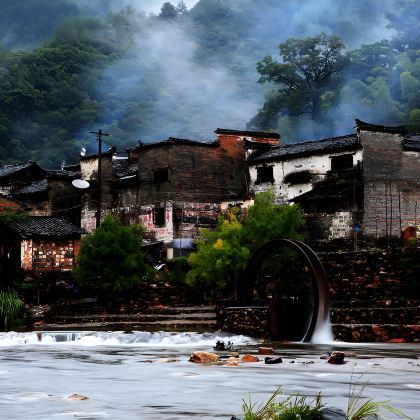 婺源+景德镇+陶阳里旅游区+婺源篁岭景区+东埠村+瑶里古镇风景区4日3晚私家团
