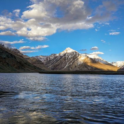 拉萨+林芝+大峡谷+羊卓雍错9日6晚跟团游