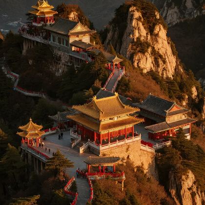 洛阳+龙门石窟+少林寺+老君山景区3日2晚跟团游