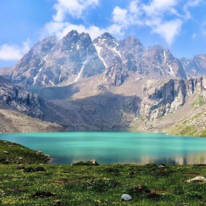 兰州+黄河石林国家地质公园+祁连山冰沟河景区+莫高窟+敦煌8日7晚私家团