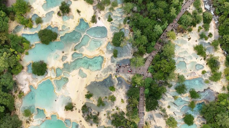 6D5N · Private Tours · Jiuzhaigou + Huanglong+ Panda Valley + Dujiangyan + Mt. Siguniang - Summer Escape - Airport Transfer included - Free Time in Chengdu