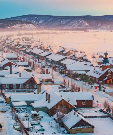 3D2N • Stay at a rare 4-diamond hotel and explore Mohe's aurora-chasing spots, Nine Curves and Eighteen Turns National Wetland Park, the secret birch forest, and Longjiang First Bend