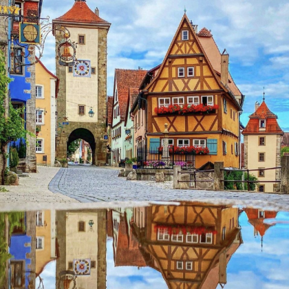 奥地利维也纳+布达佩斯+布拉格+布拉提斯拉瓦老城4日3晚跟团游