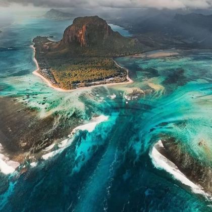 毛里求斯+红顶教堂+鹿岛双体船巡游8日6晚拼小团