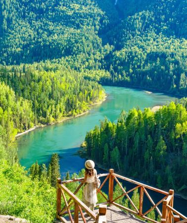 12D11N • Altay Prefecture + Ili + Kanas Scenic Area + Hemu Scenic Area + Sayram Lake + Nalati Sky Grassland + Kuerdening Scenic Area + Tianshan Tianchi