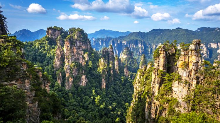 5D4N · Private Tours · 5-Star All-Inclusive Tour  Tianmen Mountain & Zhangjiajie National Forest Parks, Grand Canyon & Fenghuang Ancient Town