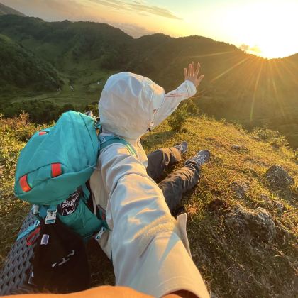 阳春+鸡笼顶山+春湾石林+龙宫岩2日1晚跟团游