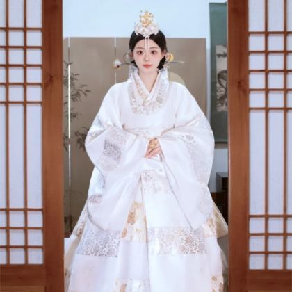 吉林长白山+延吉5日4晚拼小团