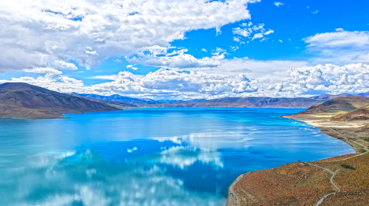 8D7N · Group Tours · China + Tibet + Lhasa + Potala Palace +Yamdrok Lake + Shigatse + Everest Base Camp + Gyatso + Lhakhang + Ula Pass + Princess Wen's Evening Party + Namtso Lake