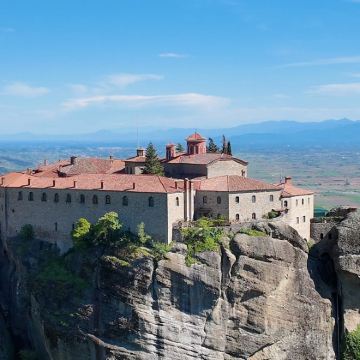 希腊雅典+德尔菲+迈泰奥拉+约阿尼纳+扎金索斯10日8晚私家团