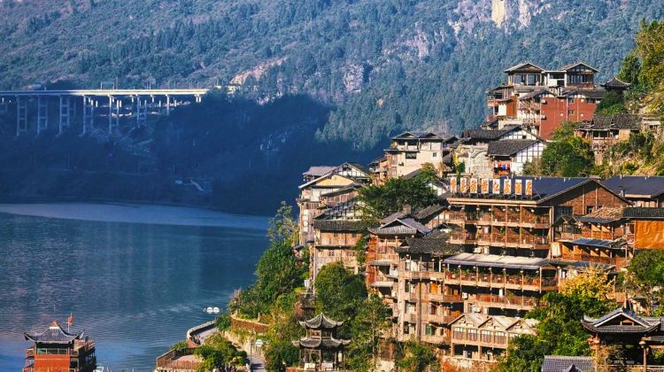 5D4N · Group Tours · Chongqing + Wulong District  + Pengshui County +Gongtan Acient Town+ Chiyou Jiuli Palace+Hongya Cave+Eye in the Clouds