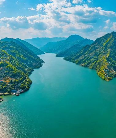 7D6N • YANGTZE GOLD CRUISES — Yangtze River Three Gorges + Chongqing + Wuhan + Yellow Crane Tower