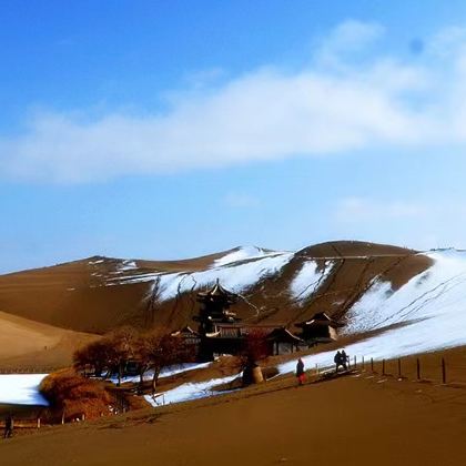 甘肃兰州+马蹄寺景区+山丹军马场+张掖七彩丹霞旅游景区+榆林窟+嘉峪关嘉峪关关城+敦煌7日6晚私家团