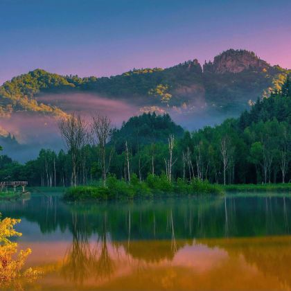 伊春+金山鹿苑+五营红松林海景区+天赐湖+响水溪+汤旺河林海奇石风景区+上甘岭溪水公园3日2晚私家团