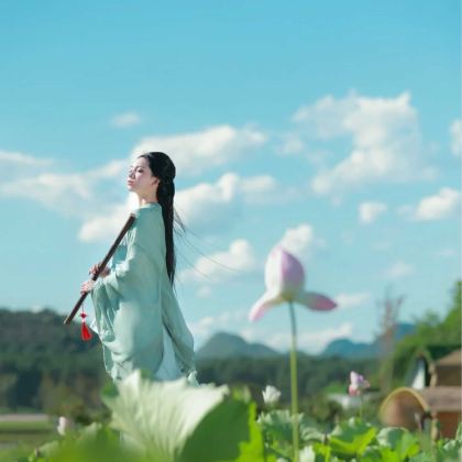 昆明+弥勒+普者黑景区+建水+抚仙湖5日4晚私家团