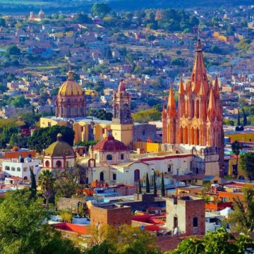 墨西哥墨西哥城+瓜纳华托+坎昆+梅里达+古巴哈瓦那23日22晚私家团