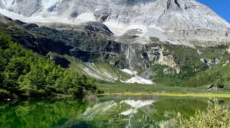 9-day 8-night · Private Tour · Chengdu + Daocheng Yading + Mount Siguniang + Xinduqiao Town