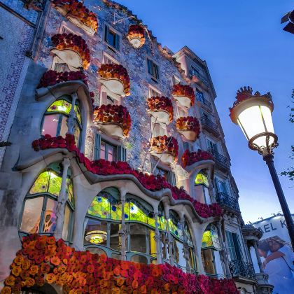 尼斯+阿维尼翁+西班牙巴塞罗那+安道尔+滨海托萨7日6晚私家团