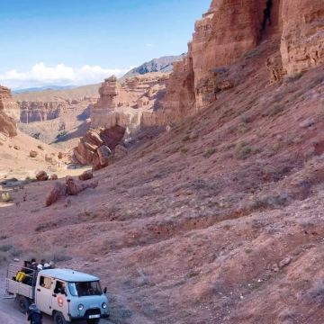 哈萨克斯坦阿拉木图+恰仑峡谷国家公园+乌兹别克斯坦塔什干+撒马尔罕6日5晚私家团