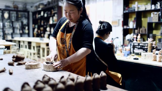 17-Day Immersive China Group Tour·From Ancient Capitals to Tibetan Highlands & Modern Metropolises