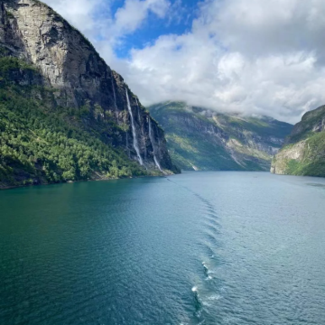 挪威奥斯陆+哈当厄尔峡湾+卑尔根+松恩峡湾7日6晚拼小团