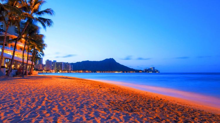  <7天>【夏威夷三島深度遊】海灘4鑽酒店+含外島往返機票+入住火山大島·珍珠港及市區觀光，小環島，玻利尼西亞文化中心晚宴（歐胡島+火山大島+茂宜島）